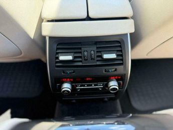 BMW 5 SERIES 4.4 550i V8 SE Touring Steptronic Euro 5 5dr