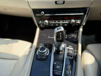 BMW 5 SERIES 4.4 550i V8 SE Touring Steptronic Euro 5 5dr