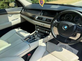 BMW 5 SERIES 4.4 550i V8 SE Touring Steptronic Euro 5 5dr