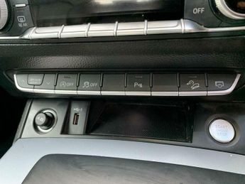 Audi Q5 2.0 TDI 40 Sport S Tronic quattro Euro 6 (s/s) 5dr