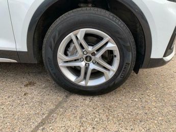 Audi Q5 2.0 TDI 40 Sport S Tronic quattro Euro 6 (s/s) 5dr