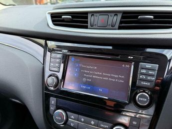 Nissan Qashqai 1.2 DIG-T N-Connecta XTRON 2WD Euro 6 (s/s) 5dr