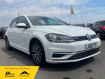 Volkswagen Golf 1.5 SE NAVIGATION TSI EVO