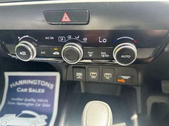 Honda Jazz I-MMD SR AUTOMATIC