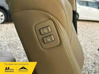 Toyota Crown Royal Saloon G 2.5 Auto Hybrid