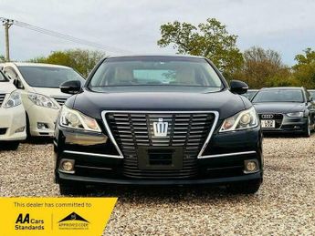 Toyota Crown Royal Saloon G 2.5 Auto Hybrid