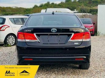 Toyota Crown Royal Saloon G 2.5 Auto Hybrid