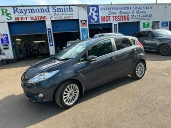 Ford Fiesta 1.6 TDCi DPF Titanium 5dr