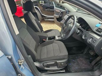 Volkswagen Passat 1.4 TSI BlueMotion Tech SE DSG Euro 5 (s/s) 5dr