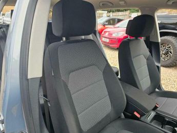 Volkswagen Passat 1.4 TSI BlueMotion Tech SE DSG Euro 5 (s/s) 5dr