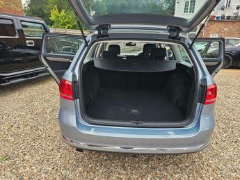 Volkswagen Passat 1.4 TSI BlueMotion Tech SE DSG Euro 5 (s/s) 5dr