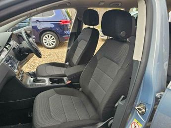 Volkswagen Passat 1.4 TSI BlueMotion Tech SE DSG Euro 5 (s/s) 5dr