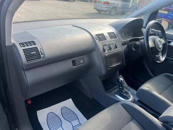 Volkswagen Touran 1.4 TSI Comfortline 7 Seater