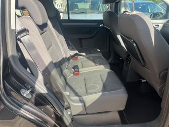 Volkswagen Touran 1.4 TSI Comfortline 7 Seater