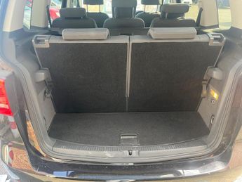 Volkswagen Touran 1.4 TSI Comfortline 7 Seater
