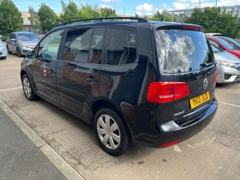 Volkswagen Touran 1.4 TSI Comfortline 7 Seater