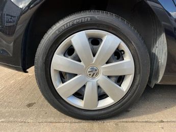 Volkswagen Touran 1.4 TSI Comfortline 7 Seater