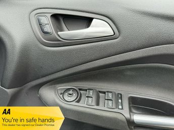 Ford C-Max TITANIUM
