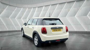 MINI Hatch 1.5 Cooper D Steptronic Euro 6 (s/s) 5dr