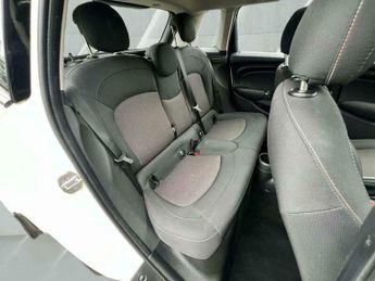MINI Hatch 1.5 Cooper D Steptronic Euro 6 (s/s) 5dr