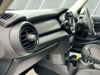 MINI Hatch 1.5 Cooper D Steptronic Euro 6 (s/s) 5dr