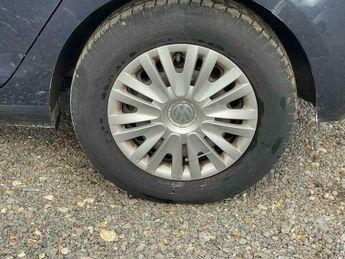 Volkswagen Golf 1.6 TDI Match DSG Euro 5 5dr