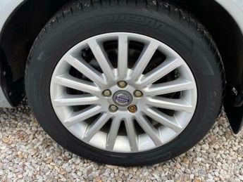 Volvo V70 2.4D SE Lux Geartronic Euro 4 5dr