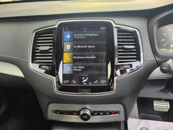 Volvo XC90 RECHARGE T8 R-DESIGN AWD