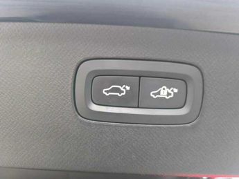 Volvo XC90 RECHARGE T8 R-DESIGN AWD