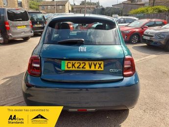 Fiat 500 42kWh Icon Auto 3dr, 1 owner, 2x charging cable