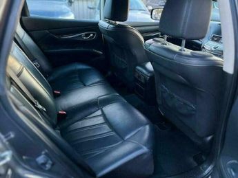 Infiniti M 3.5 35h V6 GT Premium Auto Euro 5 (s/s) 4dr