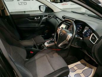 Nissan Qashqai 1.6 dCi N-Connecta XTRON 2WD Euro 6 (s/s) 5dr