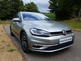 Volkswagen Golf MATCH EDITION TSI EVO DSG