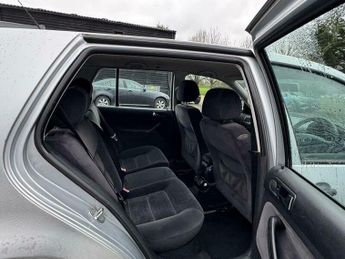 Volkswagen Golf 1.6 SE 5dr