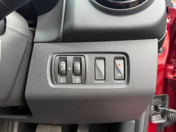 Renault Clio 1.5 dCi Iconic EDC Euro 6 5dr 88BHP