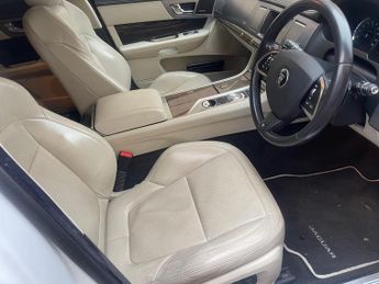 Jaguar XF 5.0 V8 XFR Saloon 4dr Petrol Auto Euro 5 (s/s) (510 ps)