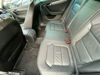 Volkswagen Passat 2.0 TDI BlueMotion Tech Executive Style DSG Euro 5 (s/s) 4dr