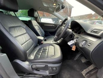 Volkswagen Passat 2.0 TDI BlueMotion Tech Executive Style DSG Euro 5 (s/s) 4dr