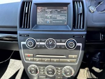 Land Rover Freelander SD4 METROPOLIS - AUTOMATIC, 1 FORMER OWNER, SAT NAV, HEATED STEE