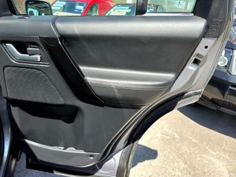 Land Rover Freelander SD4 METROPOLIS - AUTOMATIC, 1 FORMER OWNER, SAT NAV, HEATED STEE