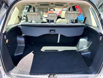 Land Rover Freelander SD4 METROPOLIS - AUTOMATIC, 1 FORMER OWNER, SAT NAV, HEATED STEE