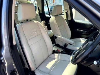 Land Rover Freelander SD4 METROPOLIS - AUTOMATIC, 1 FORMER OWNER, SAT NAV, HEATED STEE