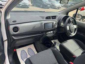Toyota Vitz 1.3 Auto Smile Edition 5dr