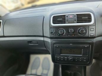 Skoda Roomster 1.6 16V 2 Tiptronic 5dr