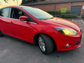 Ford Focus 1.0T EcoBoost Titanium Euro 5 (s/s) 5dr