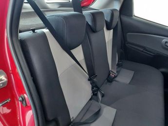 Toyota Yaris VVT-I ICON TECH