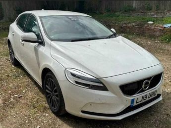 Volvo V40 D2 MOMENTUM EDITION
