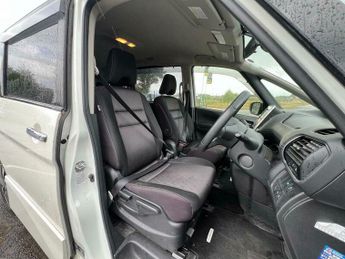 Nissan Serena HW Star