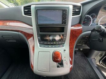 Toyota Vellfire Platinum Selection