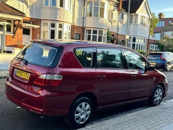 Toyota Avensis Verso 2.0 VVT-i T3 5dr